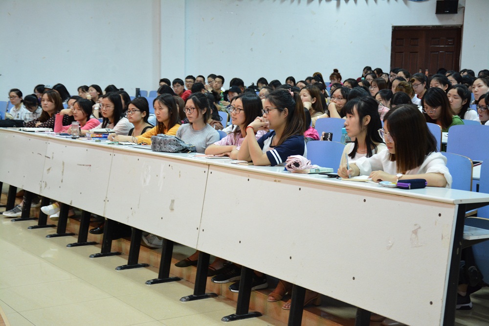 威尼斯人平台(中国)唯一官方网站
成功举办考研经验分享会