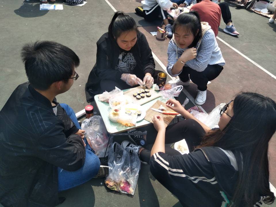 威尼斯人平台(中国)唯一官方网站
成功举办第五届寿司制作大赛