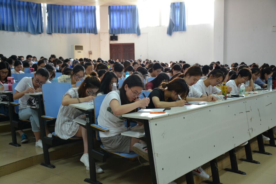 威尼斯人平台(中国)唯一官方网站
成功举办全国口译大赛经验分享会